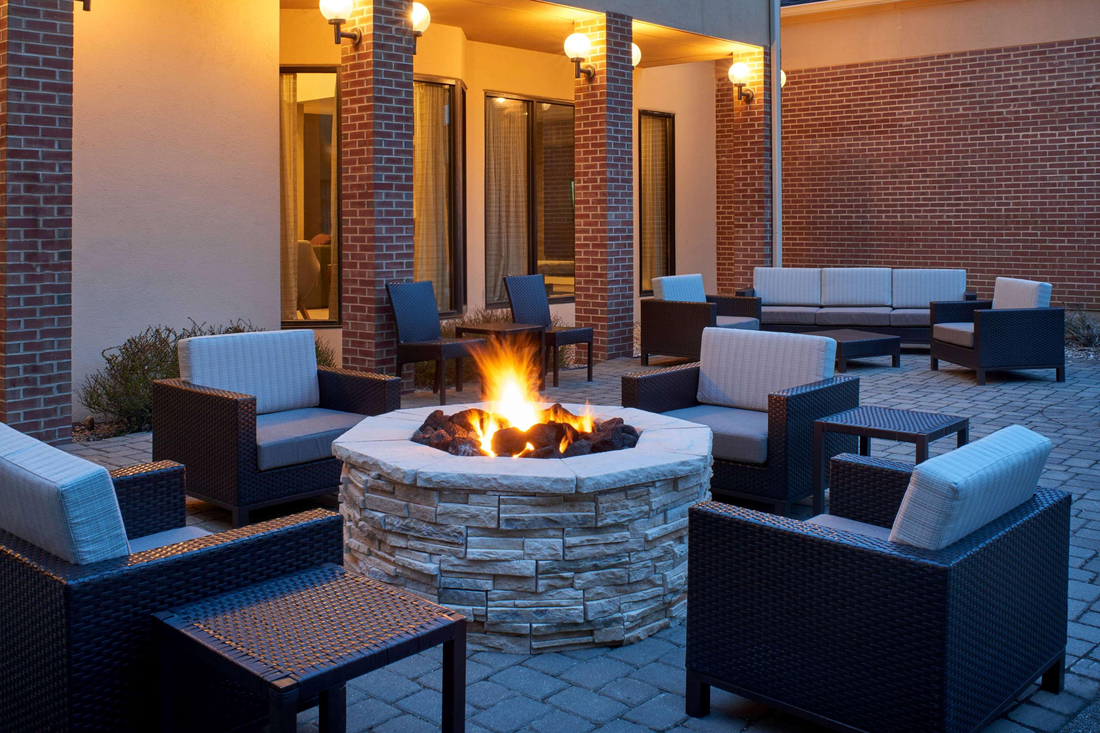 Sonesta Select Indianapolis Carmel Hotel Exterior photo